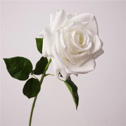 Realistic decorative white artificial roses for weddings - vue 9 sur 12