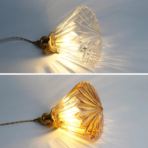Minimalist Nordic glass and copper pendant light - vue 4 sur 8