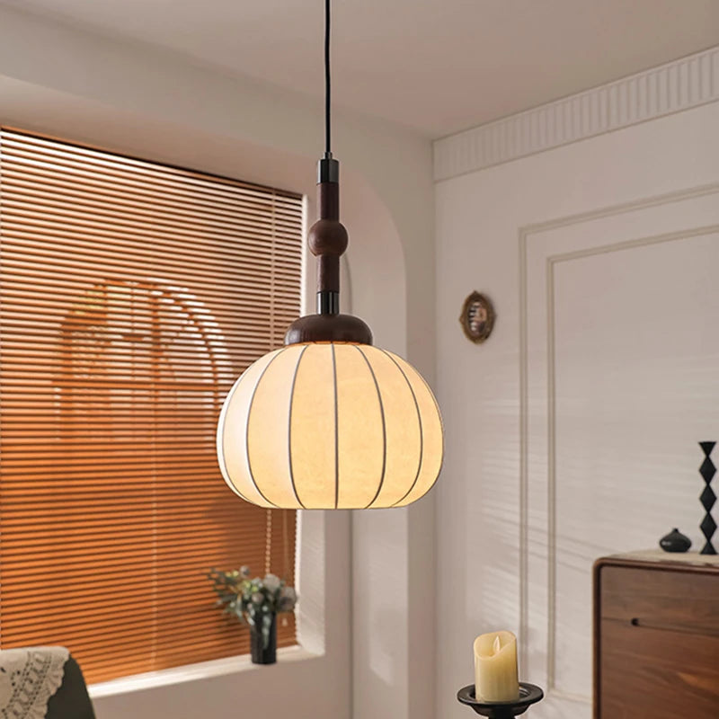 lustre de style chinois en soie et bois pour maison et magasin - vue 2 sur 7