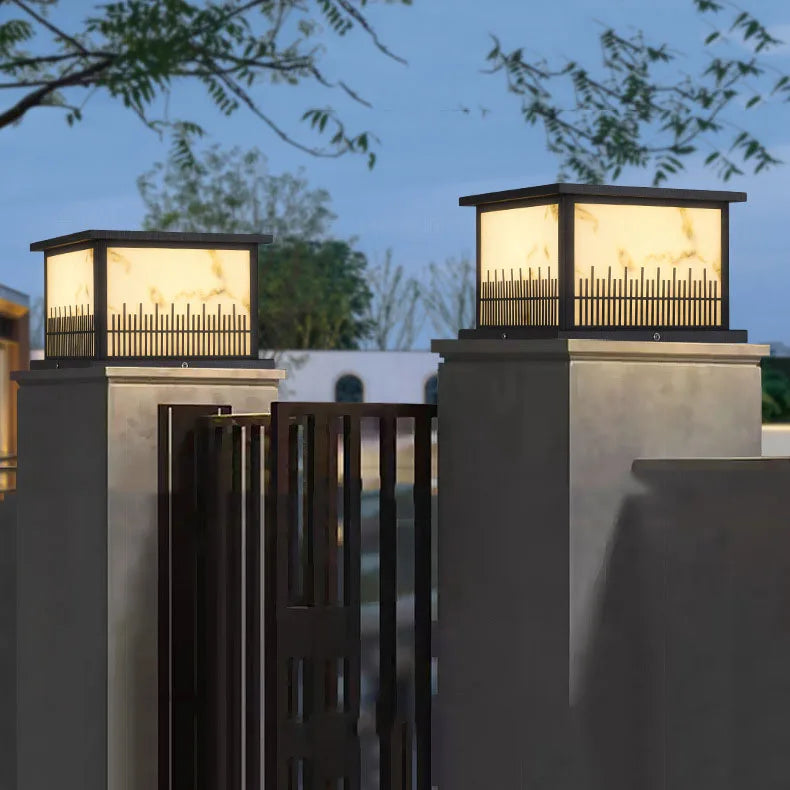lampe solaire extérieure à led avec télécommande et intensité variable - vue 3 sur 6