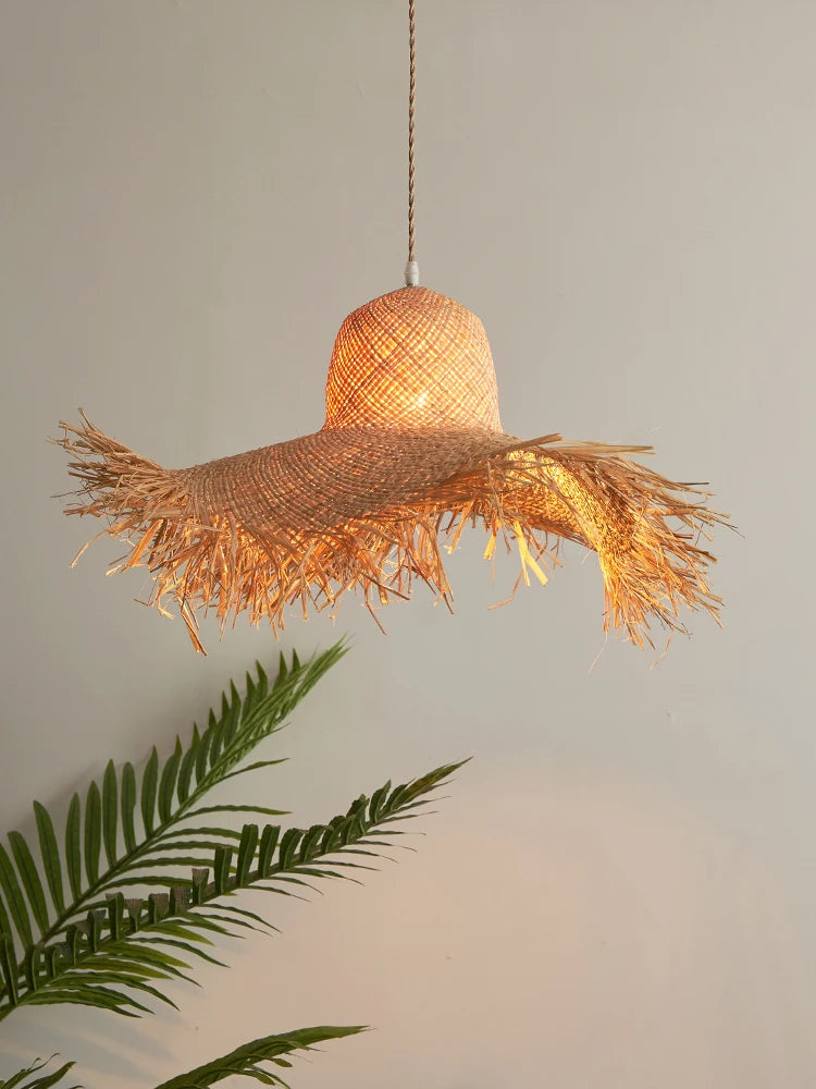 Suspension japonais vintage tissé à la main en forme de chapeau de paille