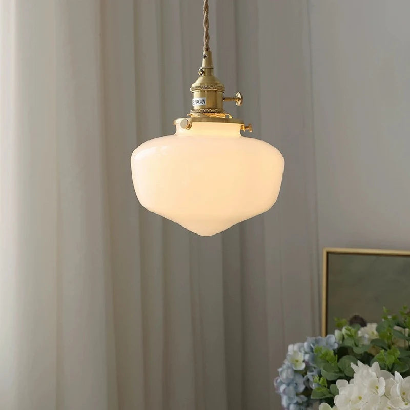 suspension en verre laiteux style nordique rétro décoration intérieure - vue 3 sur 8