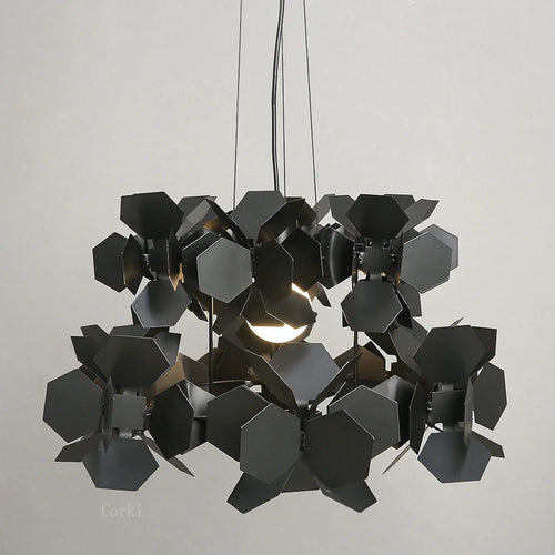 suspension moderne en fer design scandinave pour intérieur élégant
