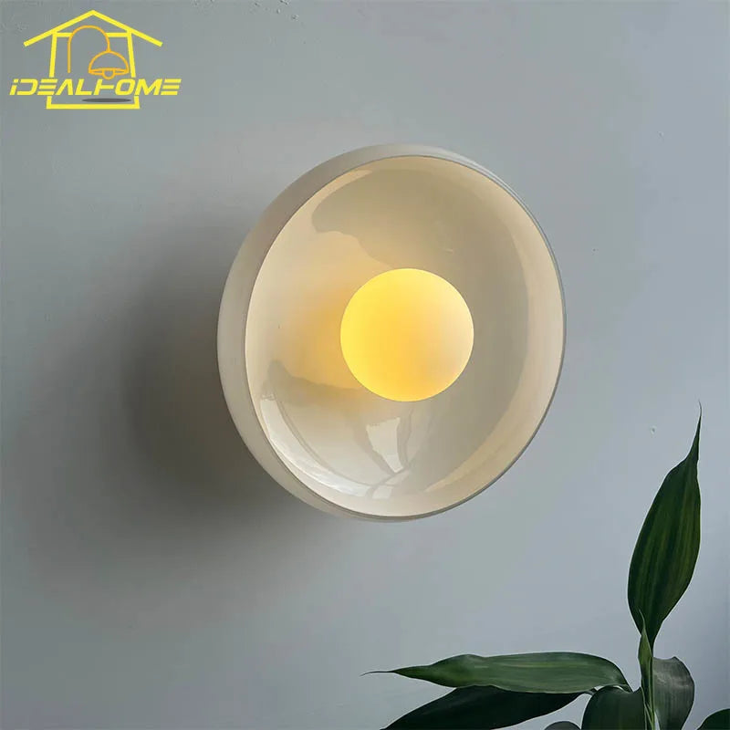 applique murale ronde en verre design danois minimaliste pour intérieur - vue 6 sur 7