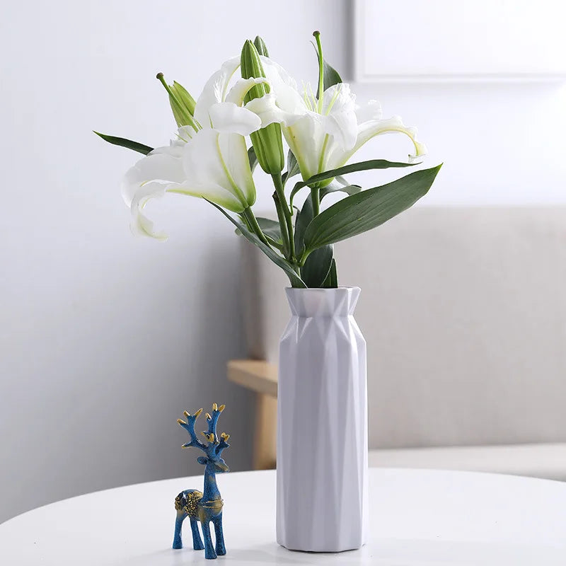 vase moderne en plastique pour décoration florale nordique - vue 18 sur 26