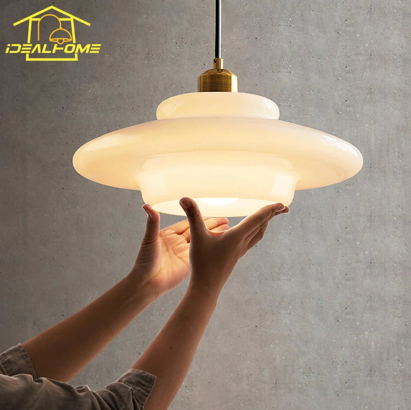 Suspension décoratives modernes en verre lait crème - vue 6 sur 9