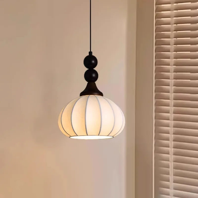 lustre en soie avec abat-jour en tissu lumineux