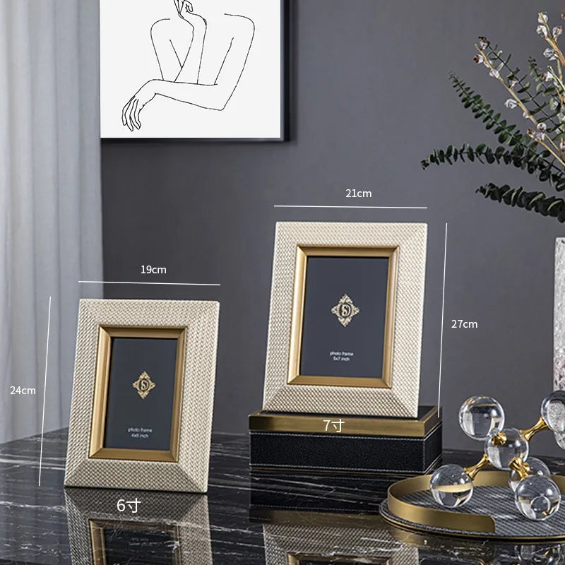 cadre photo en métal cuir luxe pour bureau et décoration - vue 4 sur 9