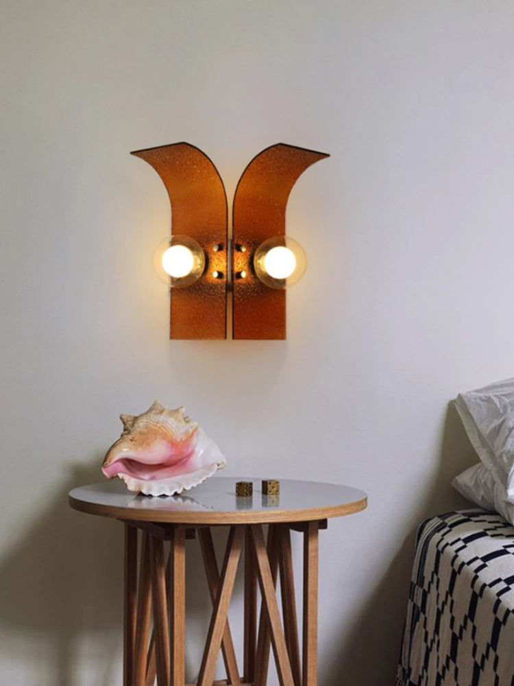 Retro coloured glass wall light for elegant décor - vue 3 sur 8