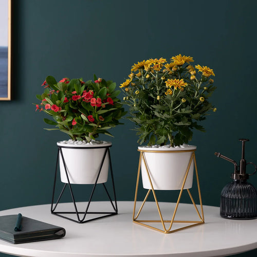 White Ceramic Vase, with Bracket Small White Vase, Round Ceramic Flower Vase, for Modern Nordic Home Decor, Living Room, Office - vue 6 sur 8