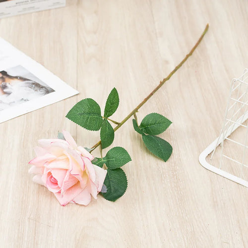 Realistic artificial rose branch for decoration and photography - vue 11 sur 11