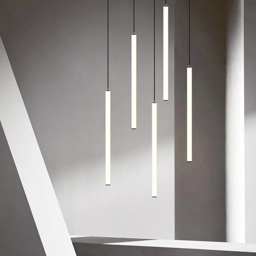 lustre long tube moderne pour villa nordique et hall d'exposition