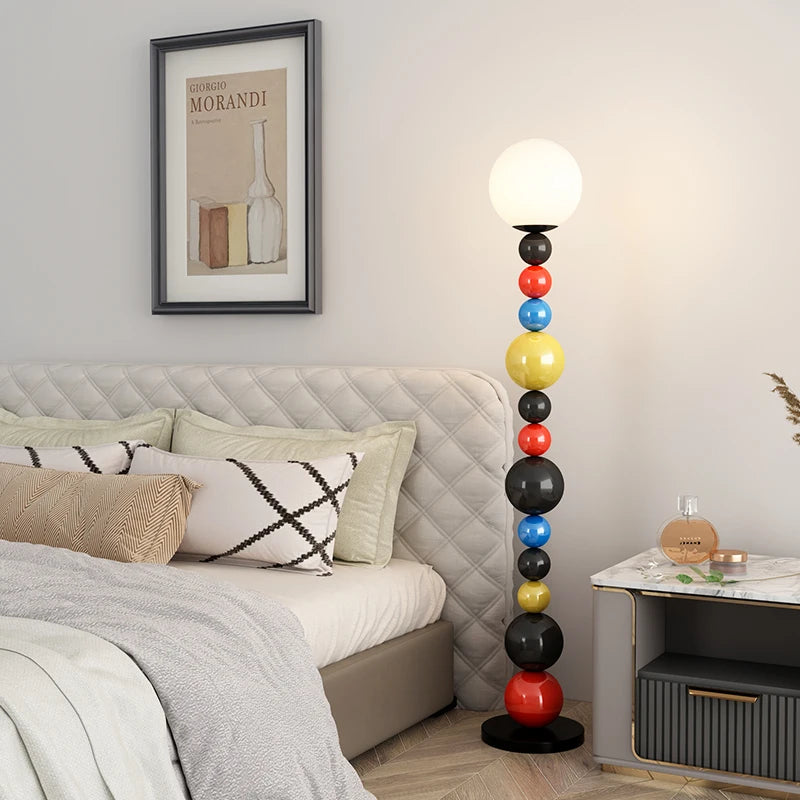 lampadaire moderne à perles colorées et abat-jour en verre - vue 4 sur 9