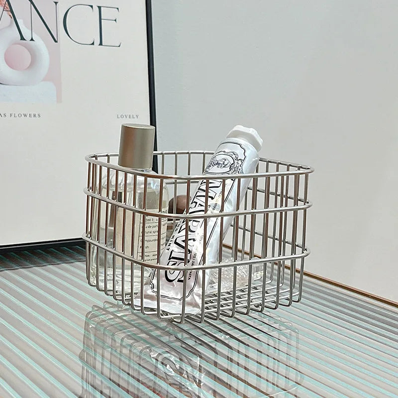 panier de rangement carré en acier inoxydable pour organiser votre intérieur - vue 4 sur 8