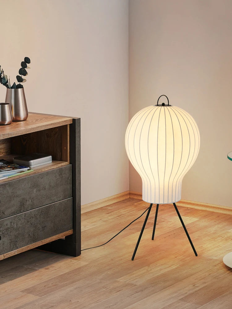 lampadaire en soie japonaise design wabi sabi pour décoration intérieure créative - vue 2 sur 8