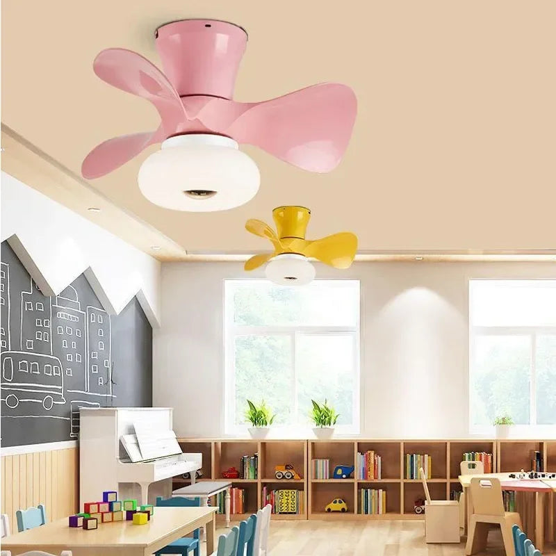ventilateur de plafond lumineux pour espace commercial - vue 4 sur 17