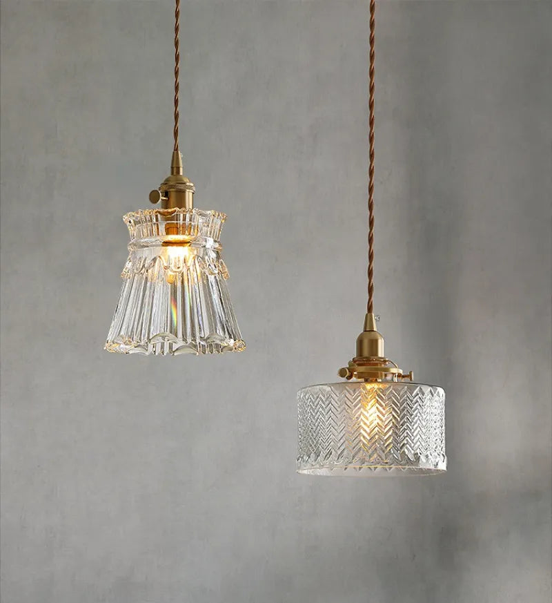 Suspension en verre au design nordique moderne