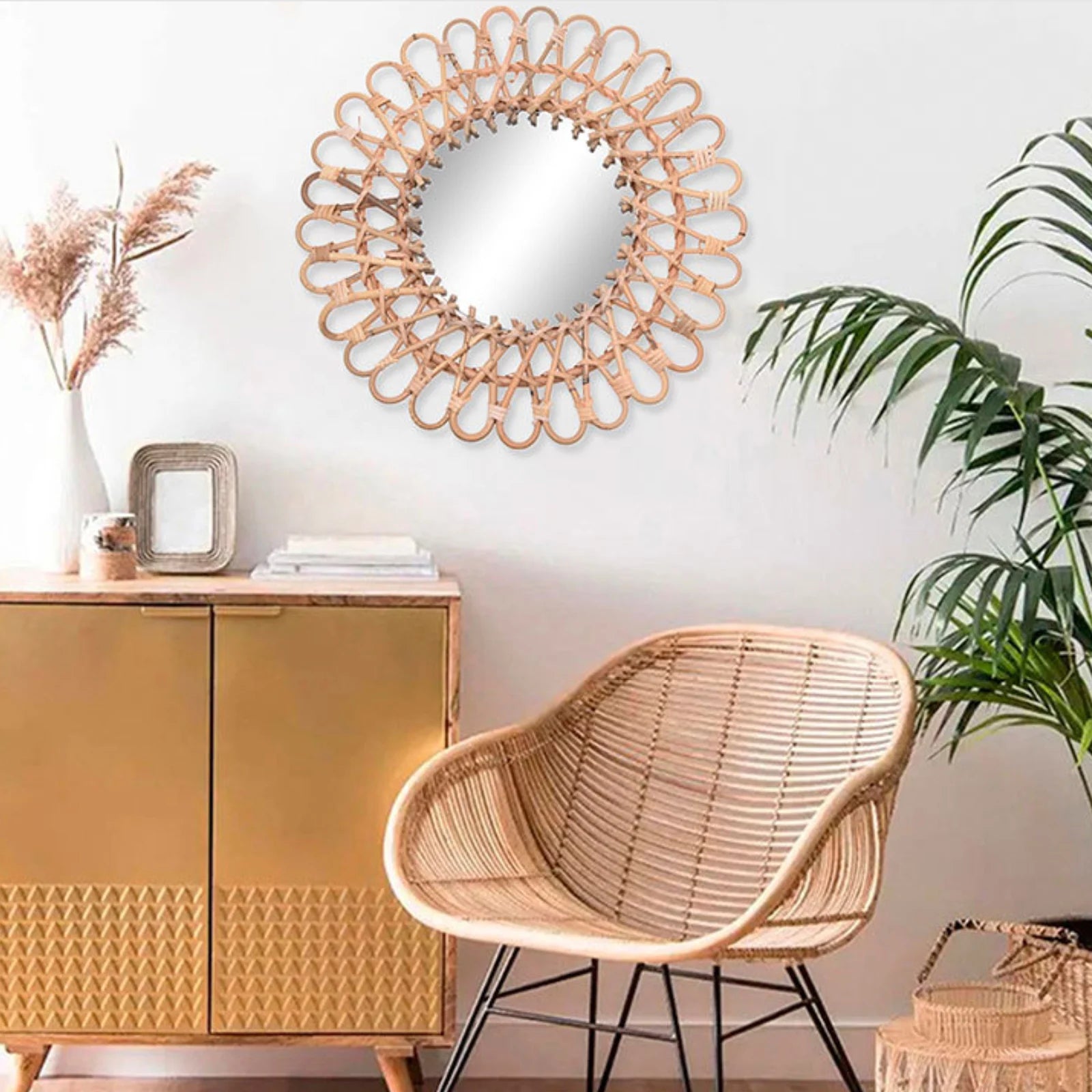 Wall Mirror, Round Wicker Rattan Decorative Mirror, Rustic Natural Rattan Wall Decor with Mounted Frame for Bathroom Hallway - vue 1 sur 7
