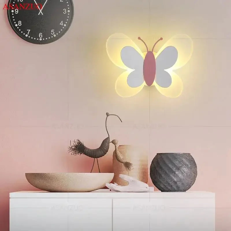 applique murale led papillon décorative pour chambre d'enfant - vue 3 sur 8
