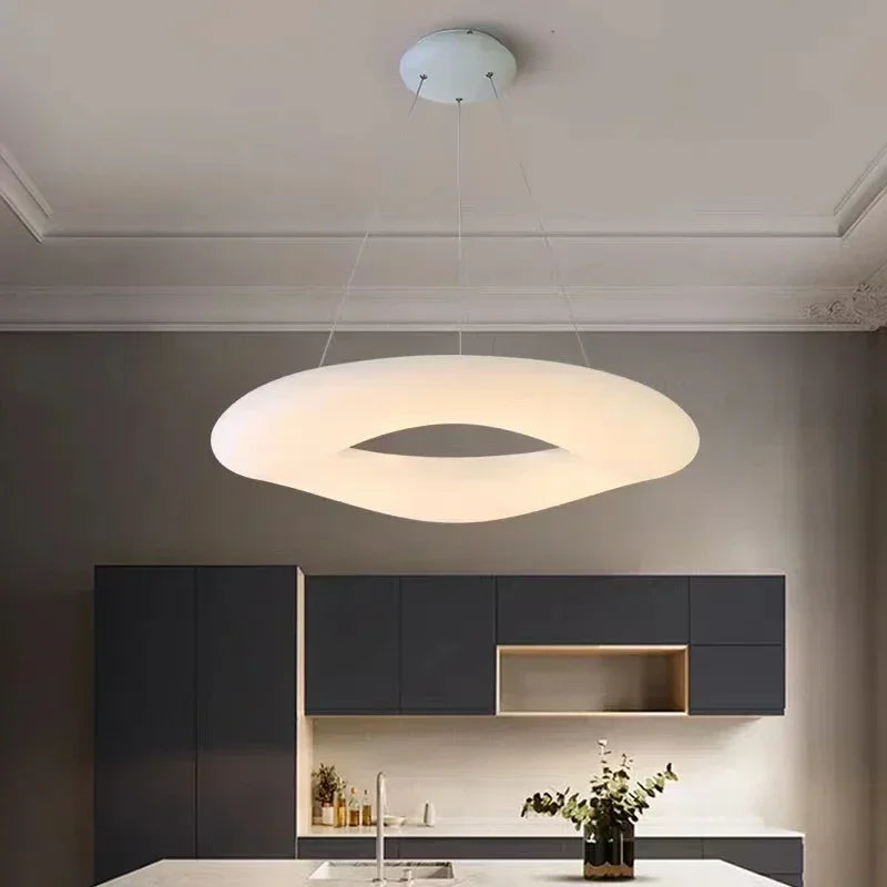 Modern minimalist acrylic eye protection pendant light, living room, bedroom, circular LED indoor lighting - vue 2 sur 18