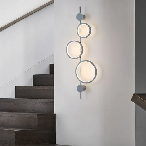 Minimalist nordic wall light with 3 art deco metal rings - vue 5 sur 7