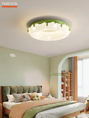 Minimalist LED ceiling light with decorative donut design