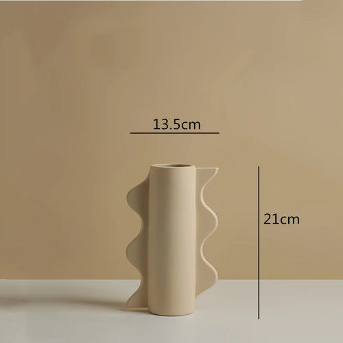 vase en céramique géométrique pour arrangements floraux artisanaux