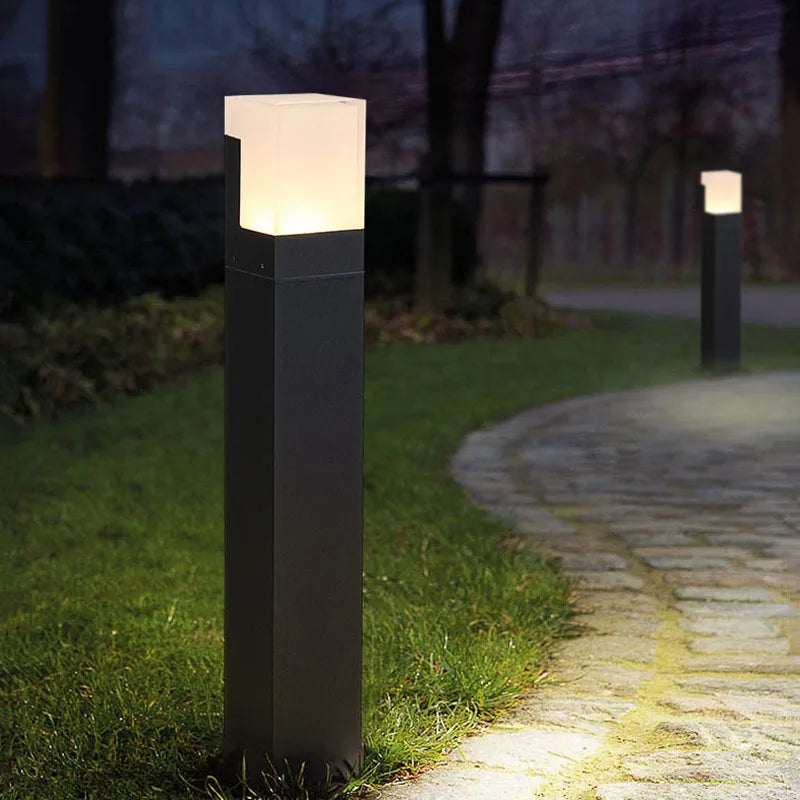 lampe extérieure moderne imperméable pour jardin et chemin - vue 3 sur 10