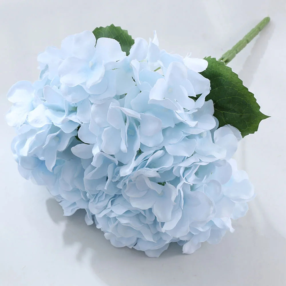 bouquet d'hortensias artificiels en soie pour décoration d'événements - vue 3 sur 19