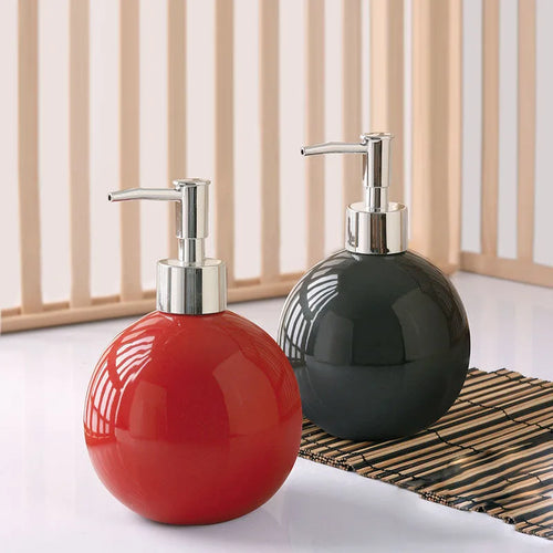 bouteille de gel douche et savon pour les mains accessoires de salle de bain