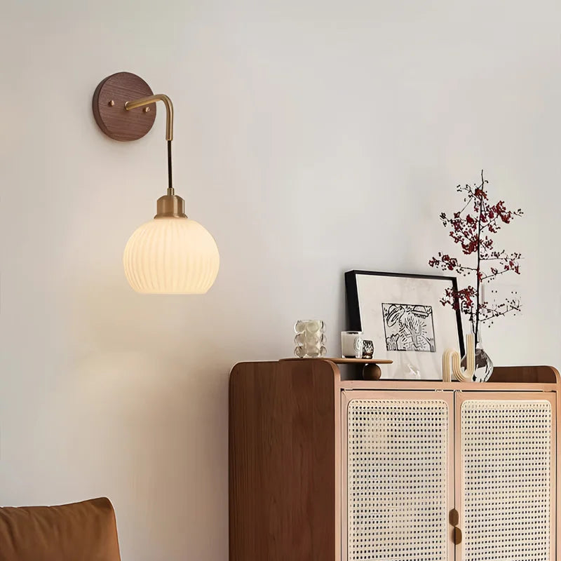 Walnut Wood Wall light, Wabi-sabi Modern style, Wall Sconces for Bedroom, Living, Corridor, Aisle balcony, Entrance Hall - vue 6 sur 7