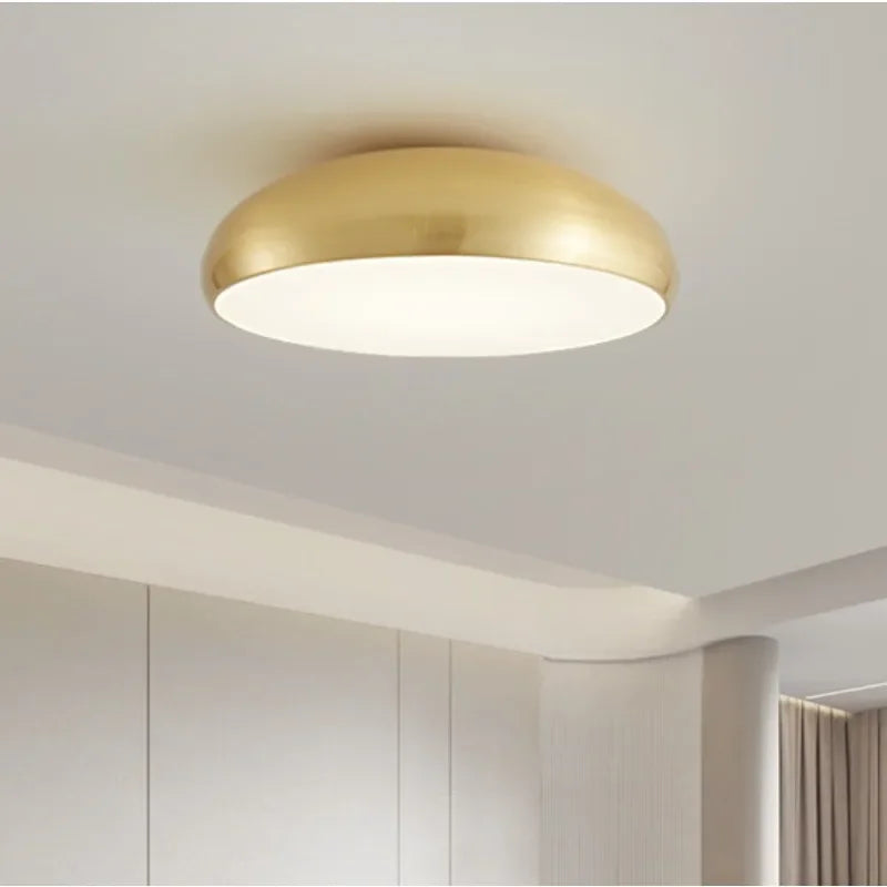plafonnier vintage en cuivre design nordique minimaliste pour décoration intérieure