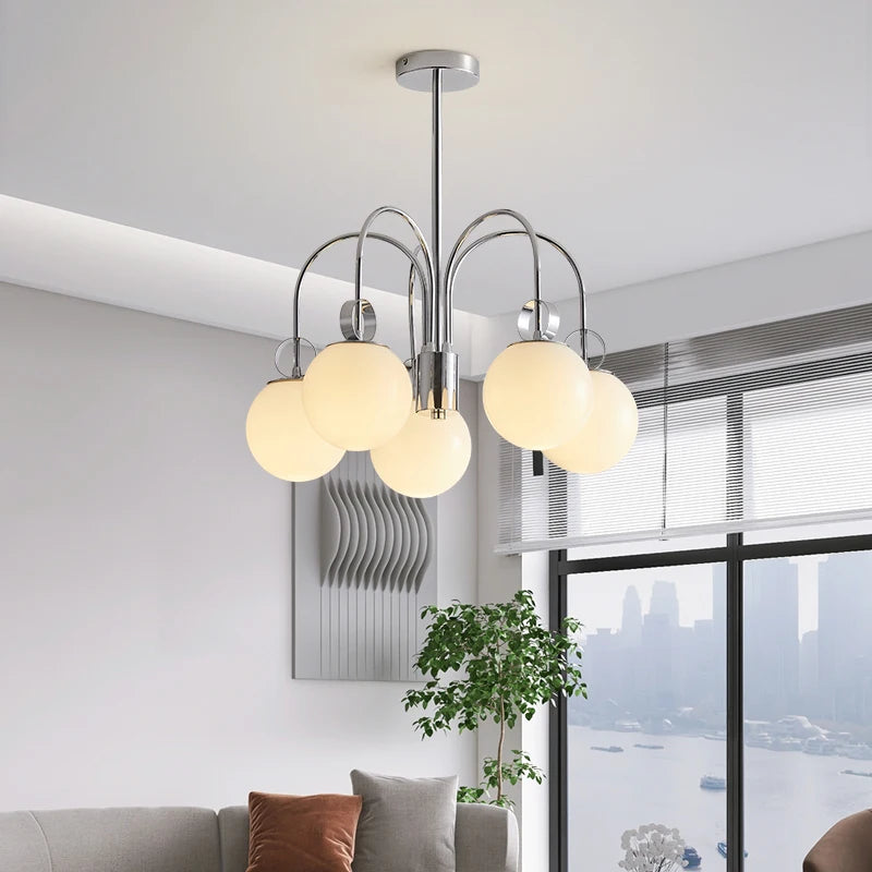 Modern minimalist multi-head pendant light with decorative bubbles - vue 4 sur 8