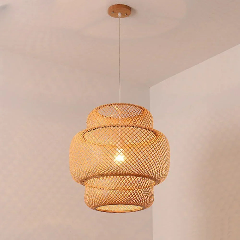 Suspension classique en bambou tissé