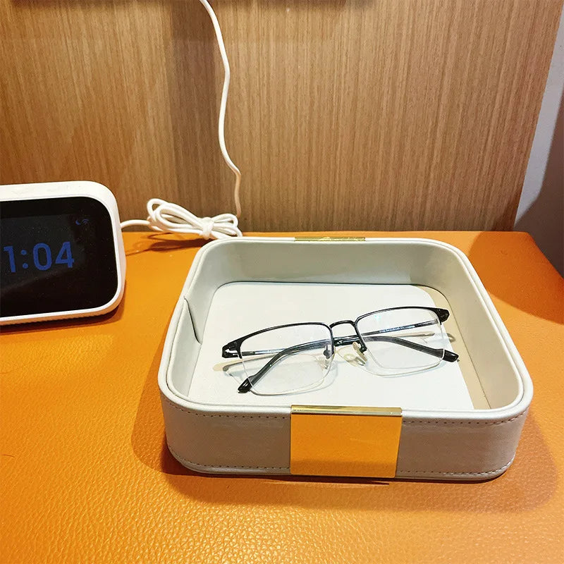 valet vide poche luxe en simili cuir pour ranger vos petites affaires - vue 6 sur 6