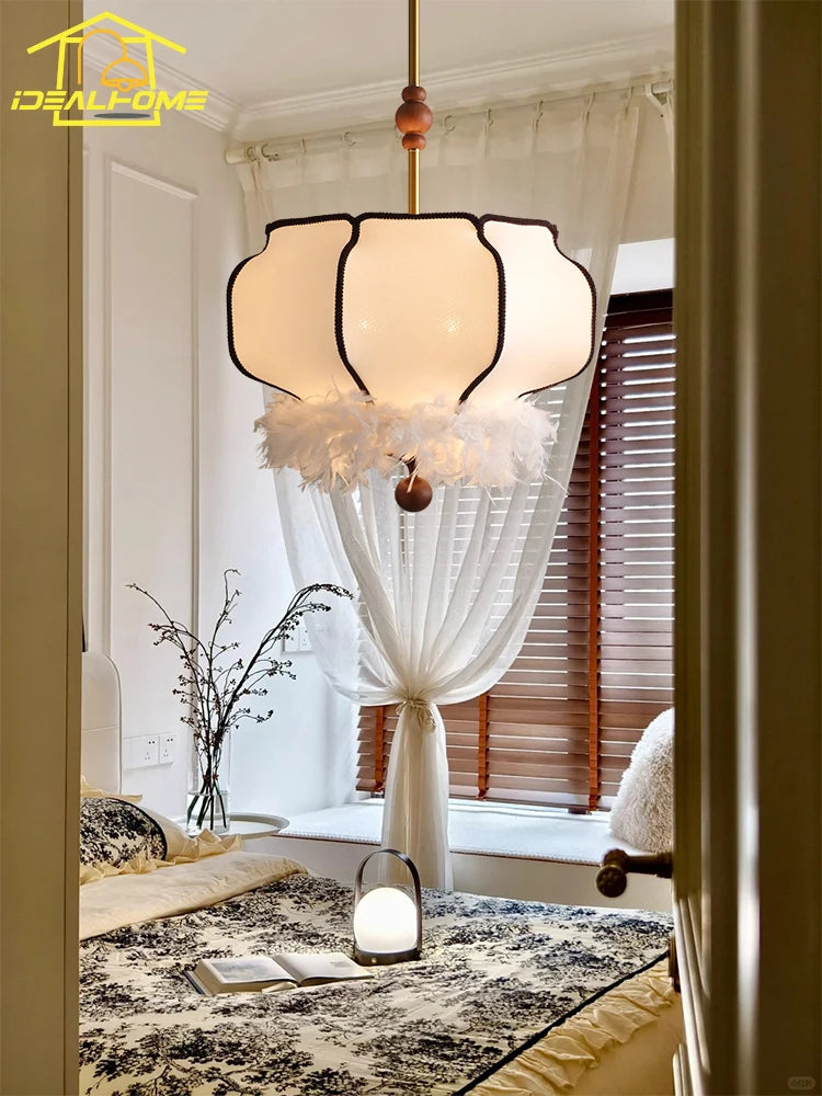 Minimalist feather pendant lamp French design decorative light - vue 6 sur 8