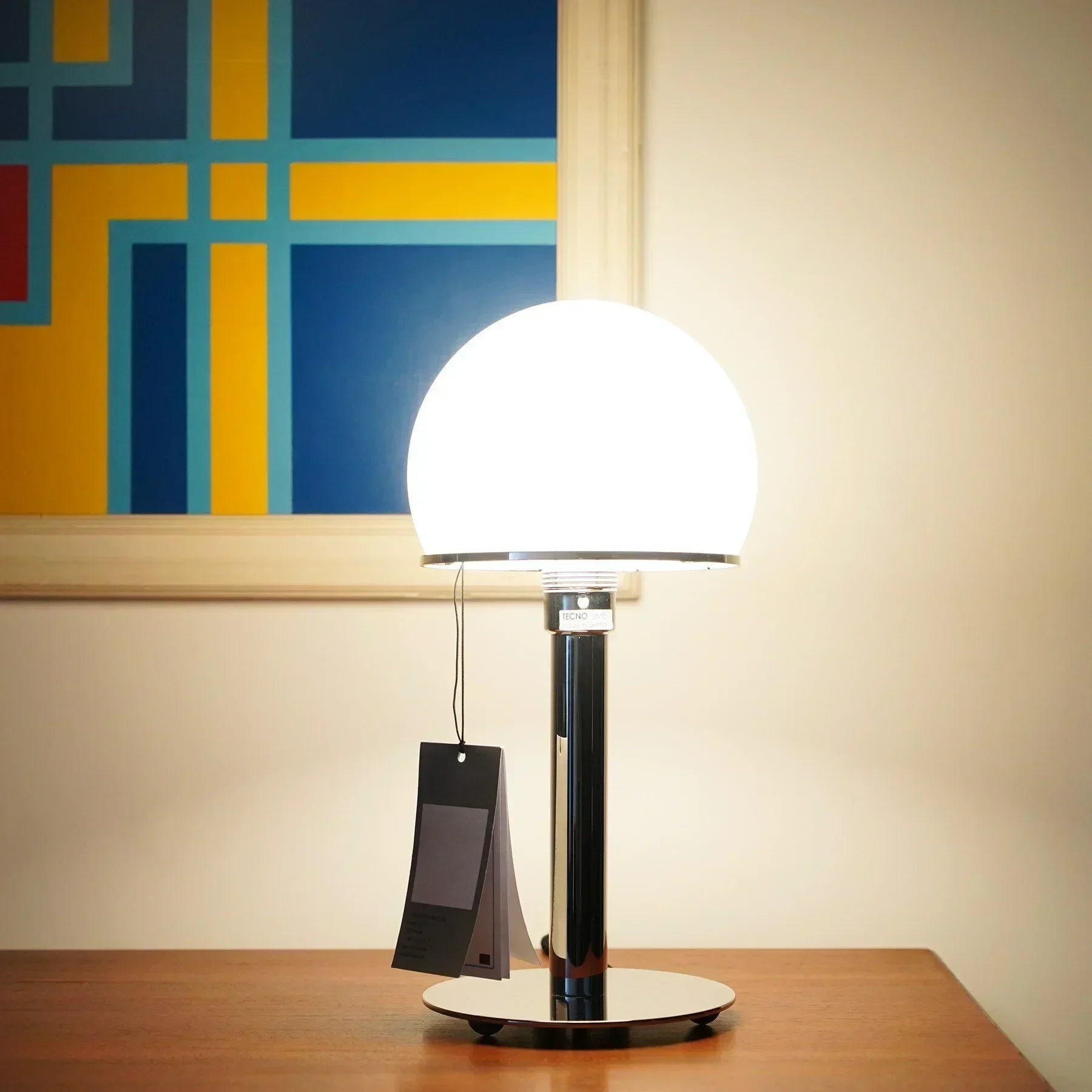 lampe de bureau moderne au design nordique élégant et fonctionnel - vue 4 sur 7