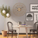 horloge murale géométrique style industriel pour décoration moderne