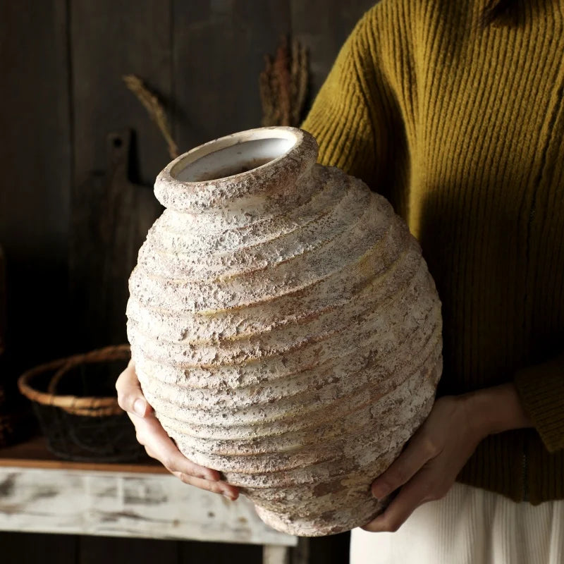 vase rétro en argile brute style vintage fait main décoration maison