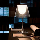 lampe à poser moderne en acrylique au design italien élégant