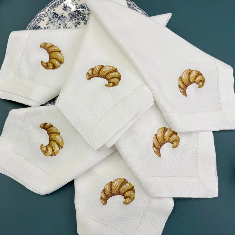 Serviette de table lin brodé motif croissant personnalisable - vue 6 sur 7