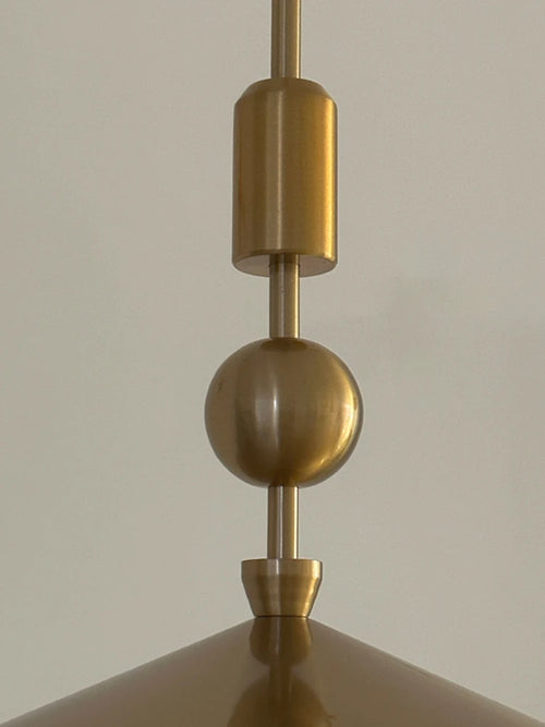 Minimalist bedside lamp for interiors and elegant décor - vue 6 sur 8