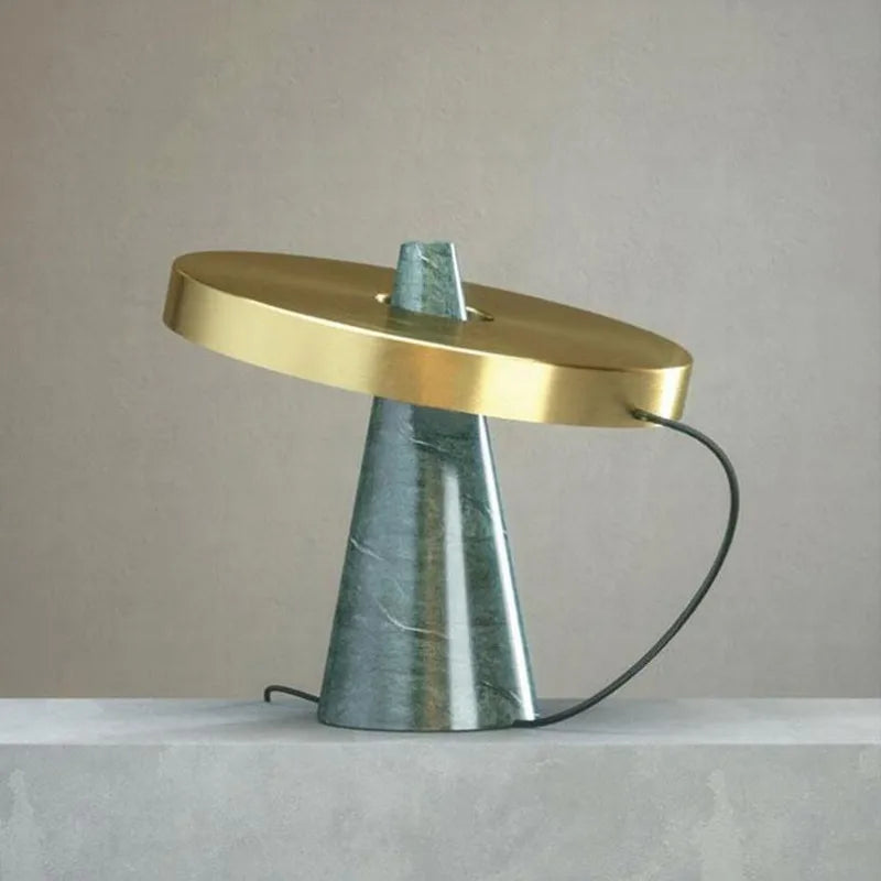 lampe de bureau vintage en marbre style européen simple et créatif - vue 6 sur 7