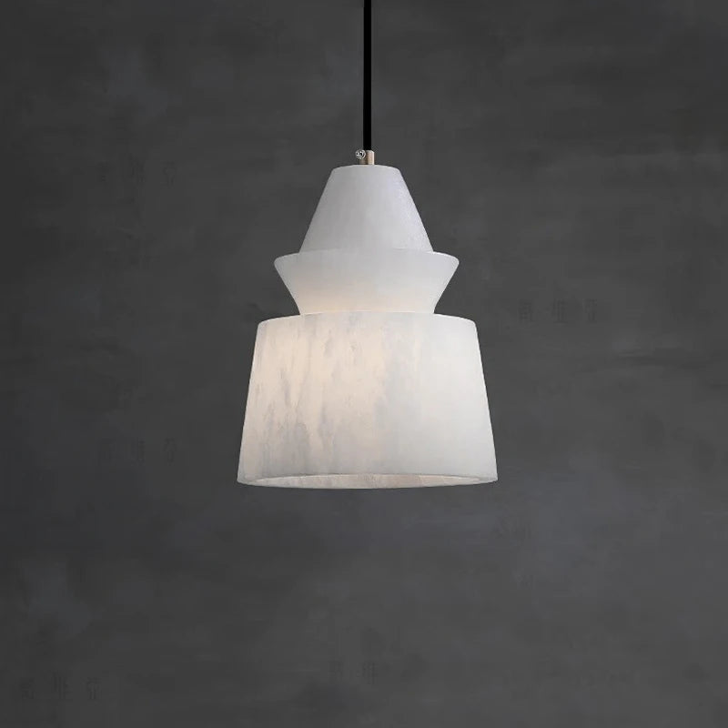 suspension post-moderne en marbre en forme de chapeau - vue 4 sur 7