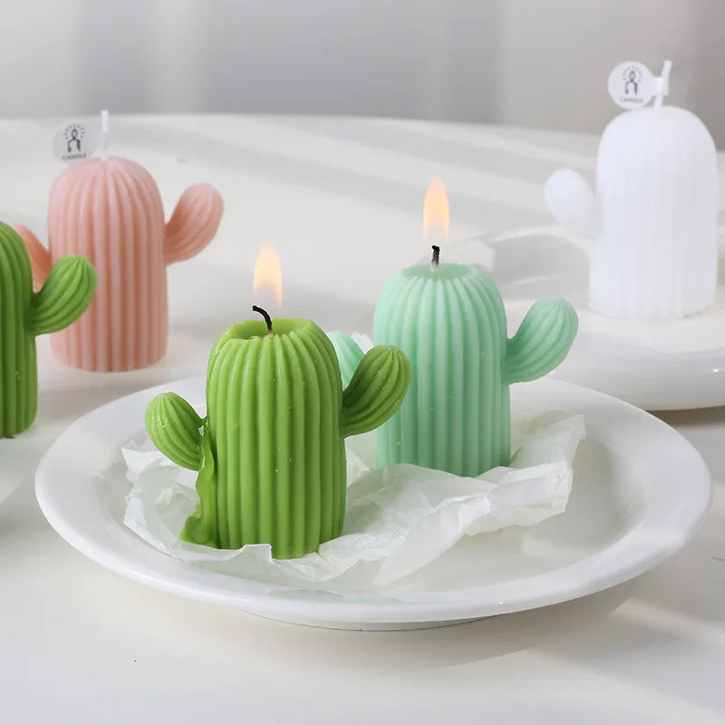 bougies parfumées cactus en cire de soja pour décoration et accessoires photo - vue 3 sur 9