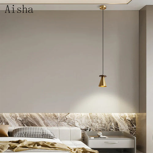 suspension en bois de noyer et cuivre design élégant pour intérieur raffiné