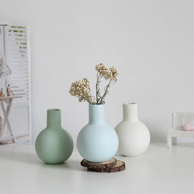 vase en céramique artisanale pour fleurs séchées décoratif et créatif - vue 3 sur 16