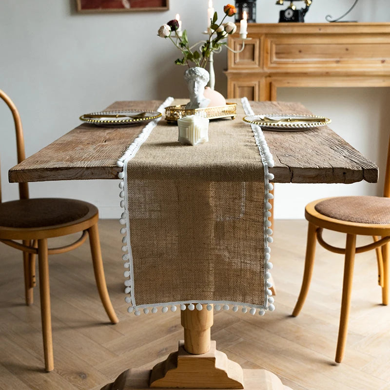 Chemin de table style champetre beige pompons decoratif - vue 5 sur 7