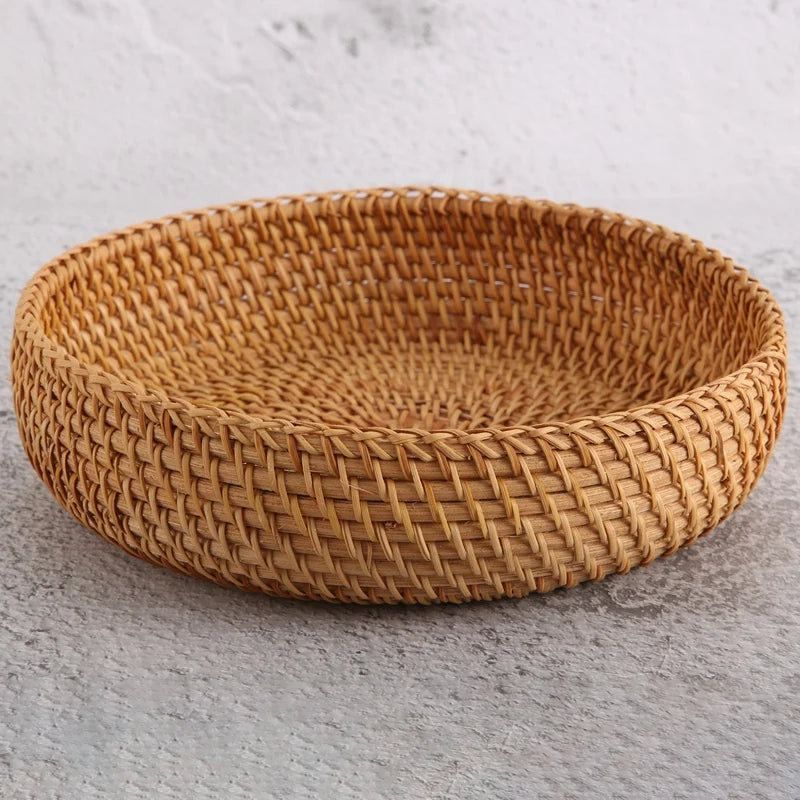panier rond en rotin fait main pour rangement et pique-nique - vue 3 sur 7