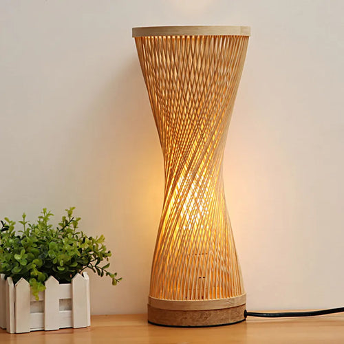 Lampe de Table en bambou tissée à la main - vue 3 sur 8